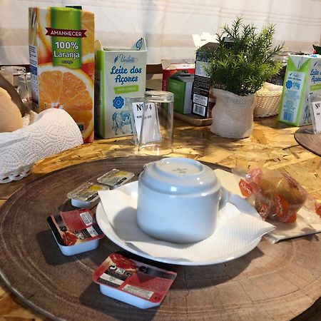 Ponta Delgada Azores Holidays House -B&B - Suites - Self Check-In Keyboard المظهر الخارجي الصورة