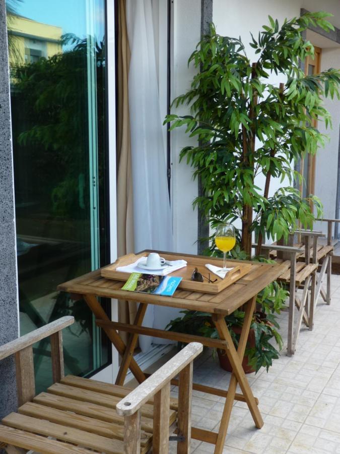 Ponta Delgada Azores Holidays House -B&B - Suites - Self Check-In Keyboard المظهر الخارجي الصورة