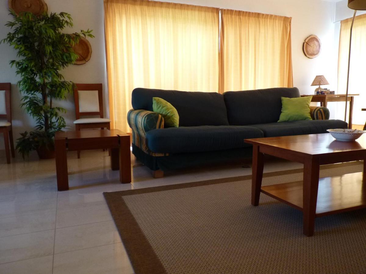 Ponta Delgada Azores Holidays House -B&B - Suites - Self Check-In Keyboard المظهر الخارجي الصورة
