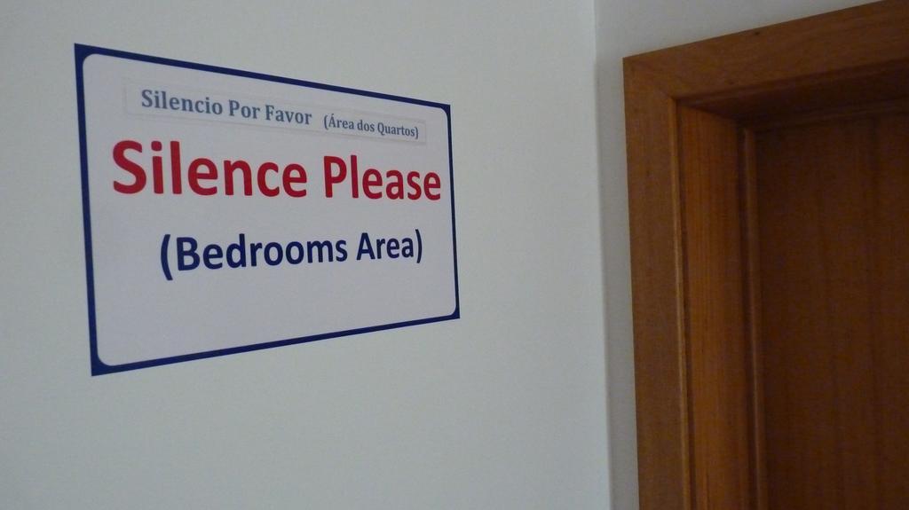 Ponta Delgada Azores Holidays House -B&B - Suites - Self Check-In Keyboard المظهر الخارجي الصورة
