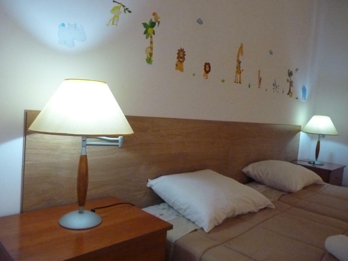 Ponta Delgada Azores Holidays House -B&B - Suites - Self Check-In Keyboard المظهر الخارجي الصورة