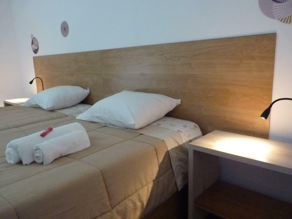 Ponta Delgada Azores Holidays House -B&B - Suites - Self Check-In Keyboard المظهر الخارجي الصورة
